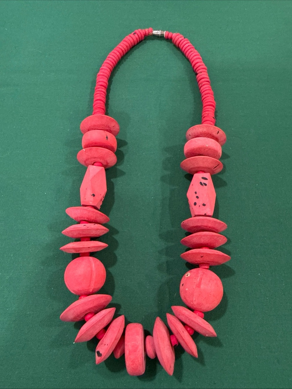 VTG Pink Painted W/Black Dots Wood Bead Statement Necklace. 106F